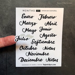 Maanden 01 – Spaans/Español • Pegatinas • Meses • Handbriefjes voor kogeldagboeken, bujo, planner, kalender etc. bujostickers.com