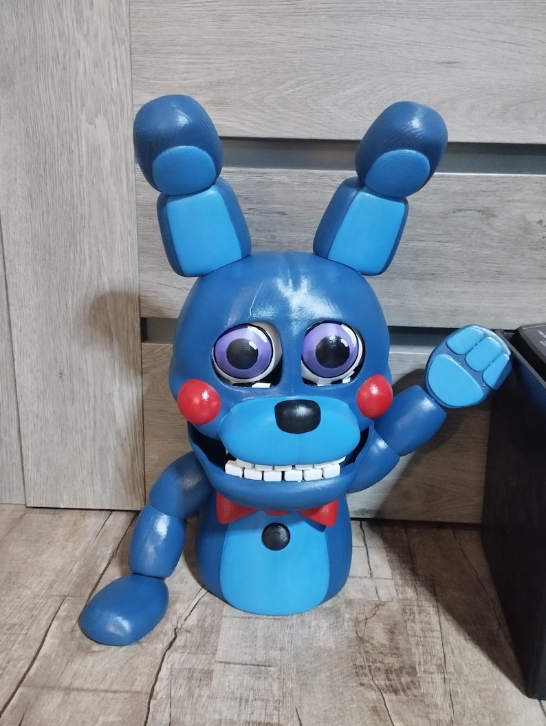 Lifesize Bonbon Pose2