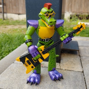 Big Montgomery Gator model