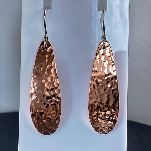 Long Copper Hammered Disc Earrings. Argentium Silver Long Dimpled Teardrop Copper Drop Earrings. Handmade Gift for Her