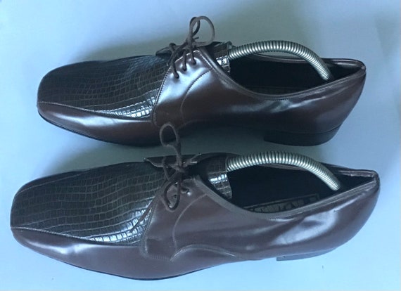 Unworn lace-up shoes 60s