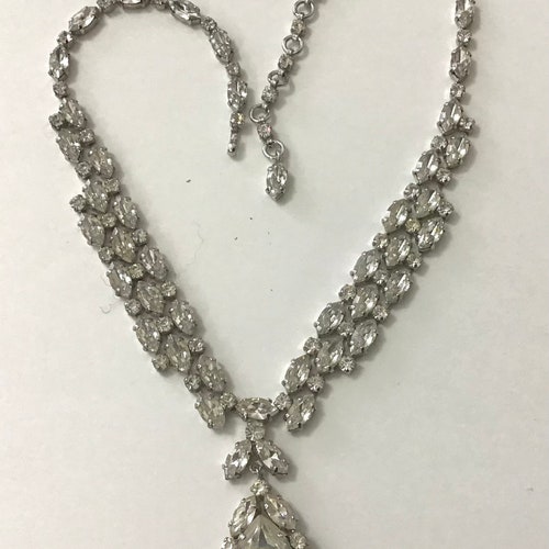 Vintage rhinestone necklace with pendant 60s total length with pendant 29 shops cm