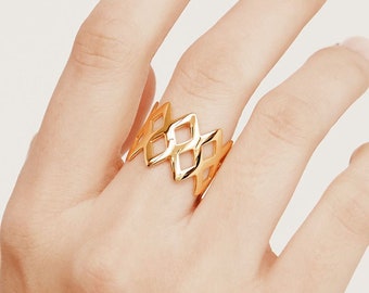 Chunky gold ring, Wide elegant ring, 18k gold plated ring, Geometric ring, Minimalist jewelry ring, Rhombus ring, Bold statement gold ring