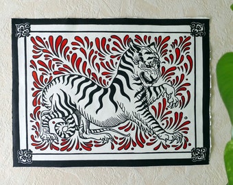 Linogravure impression 2 couleurs papier fait main Tigre médiéval déco ornementale / Artprint linocut stampato a mano decorazione della parete tatuaggio tigre