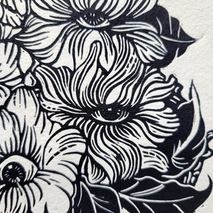 Impression Linogravure papier coton fait main Eyes Flowers | Art print illustration wall decor image 6