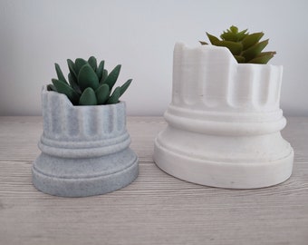 Greek column shaped pot: classic elegance for your plants. Ionian / Corinthian / Doric