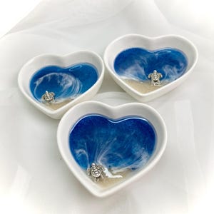Heart ring dish with turtle charm, Christmas gift, birthday gift, for her, seaside decor, jewellery storage, wedding gift, mothers day gift
