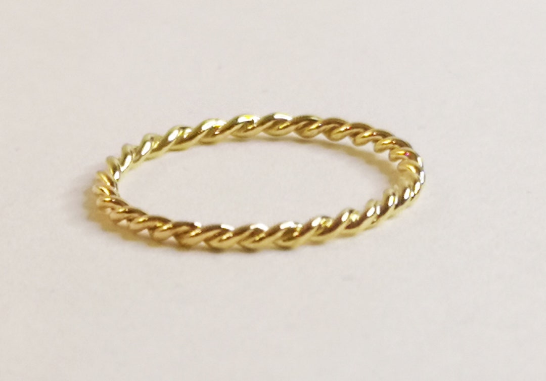 Twisted Gold Band / 14K Solid Gold Handmade Ring / Minimalist Jewelry