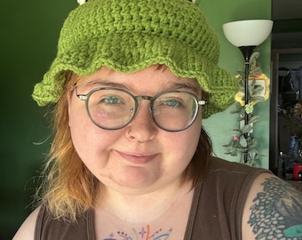 Crochet Frog Bucket Hat