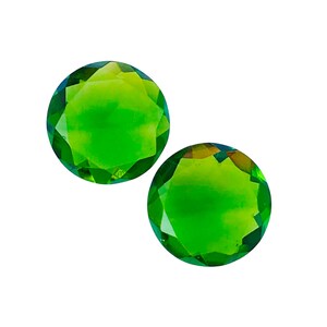 Set gefacetteerde peridot hydrokwarts edelstenen: 29-karaats rond paar (8 x 18 x 18 mm)