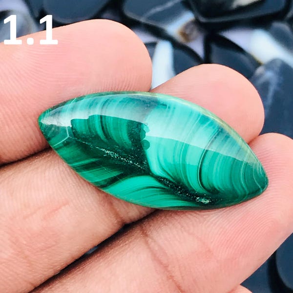 Cabujones de piedras preciosas naturales pulidas: mezcla de diseño para coleccionistas