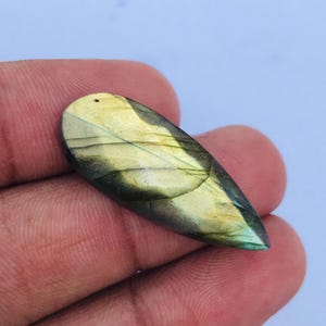 Faceted Pear Labradorite Cabochon: Yellow Flash Gemstone, 16 Cts (33x12x6mm)