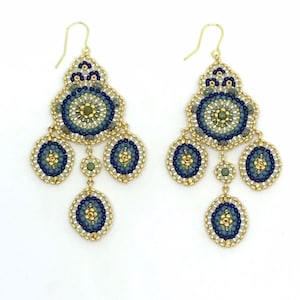 Blau und Gold Kronleuchter Ohrringe mit Hämatit in blau und Gold. Handgemachte Miyuki Perle und Hämatit Ohrringe.