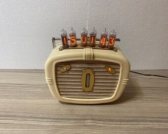 Radio nixie clock