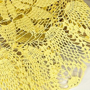 Gul virkad duk, handgjord bomullsservett i spets, vintage heminredning (45 cm) bild 5