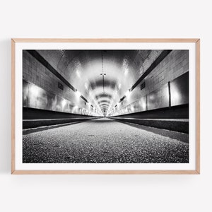 Hamburg | Alter Elbtunnel | Kunstdruck | Digitaler Download | Poster | Photography | Schwarz-Weiß | Street Photo