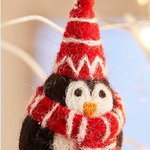 Felt Penguin, Christmas Tree Decoration, Penguin With Stripe Hat & Scarf, Stocking Filler, Little Christmas Gift, felt Animal, Handmade