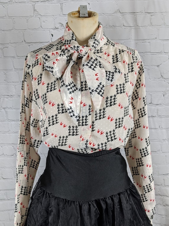 1970s Alfred Dunner Secretary Blouse