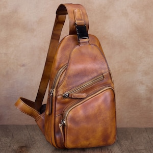 Sac à bandoulière en cuir véritable sac à main de randonnée fait main sac de moto rétro sac à dos à bandoulière personnalisation poitrine sac à dos