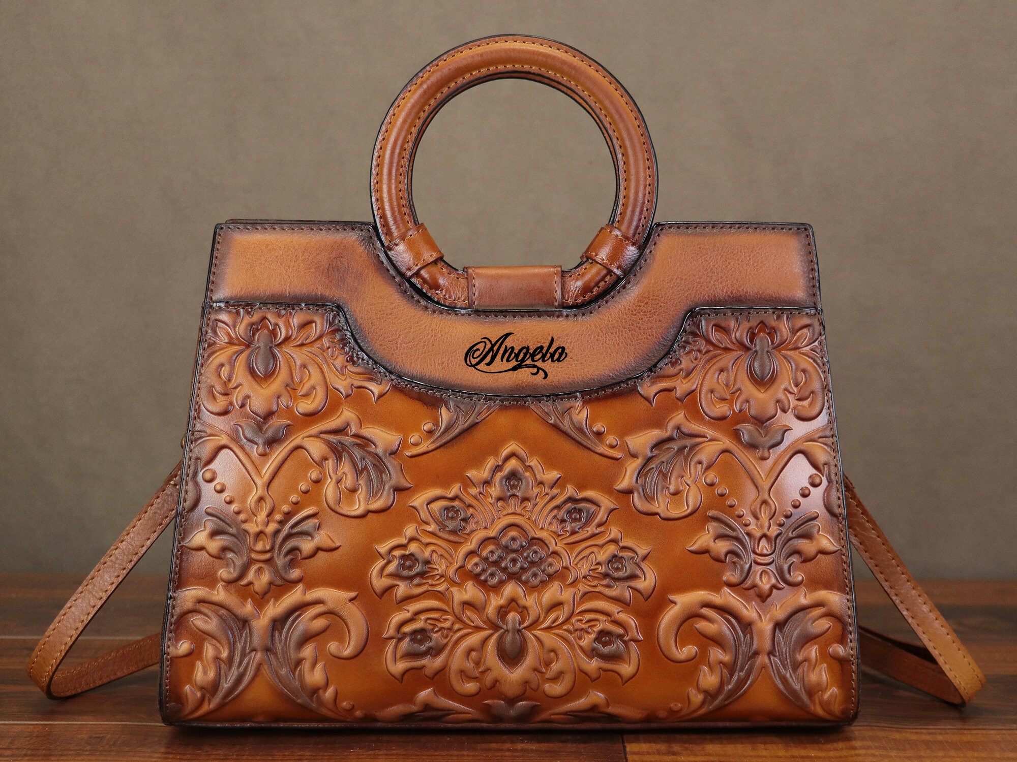 ハンドバッグ Marlene leather handbag with charm detail on the front Marlene Shoulder Bag – MKFCollection