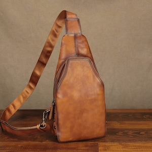 Echtes Leder Sling Bag Vintage Brust Umhängetasche Crossbody Wandern Rucksack Motorrad Daypack Personalisierung Geldbörse