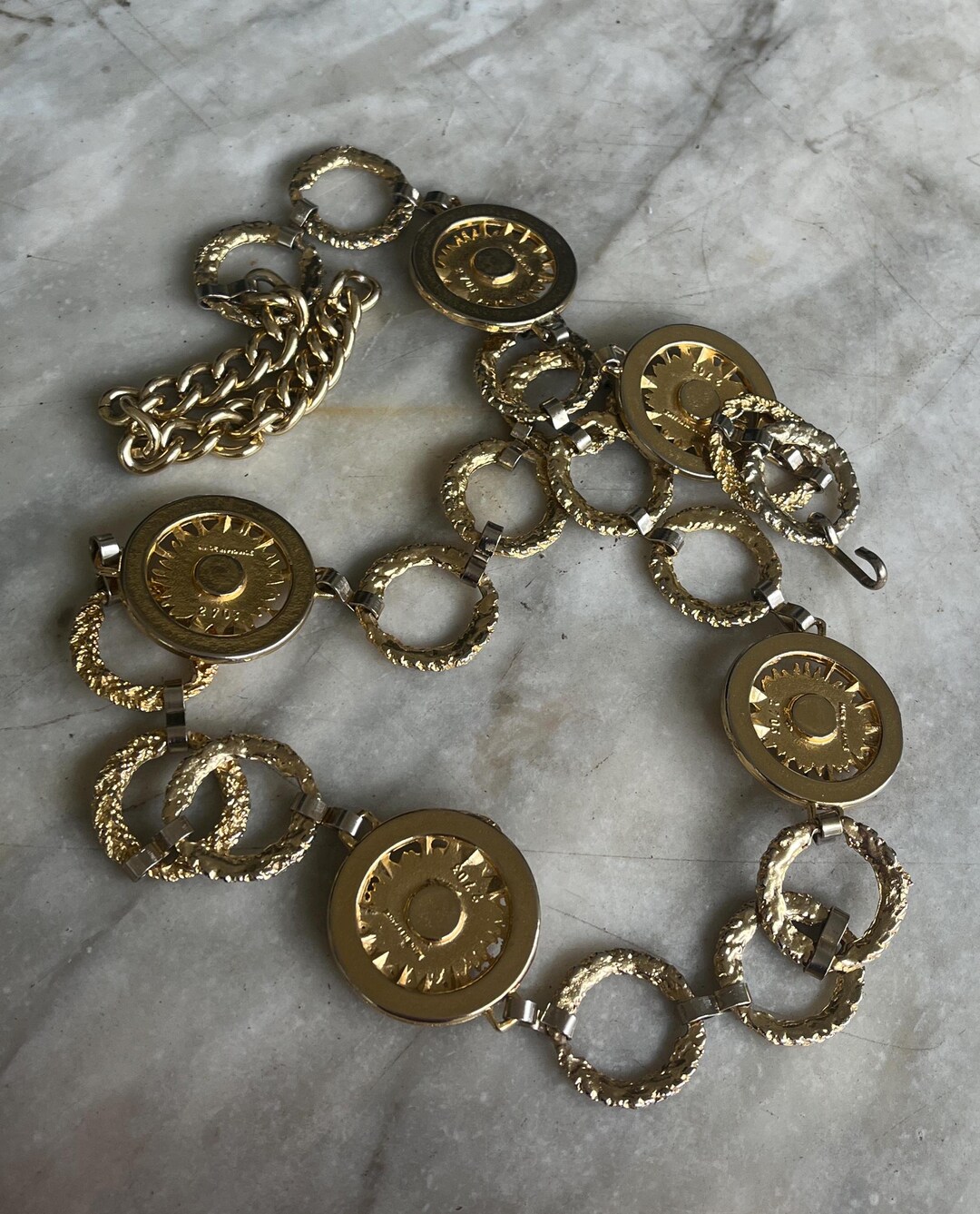 60's/70's Black Cameo Gold Chain Belt main image 0