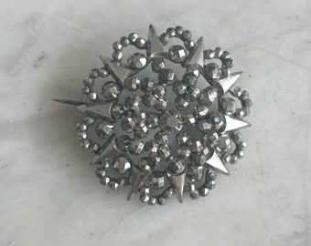 Antik geschnittene Stahl Starburst Brosche