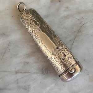 ornate cigarette holder metal lighter Get one! Retro Cigarettes Case Alloy Frosted