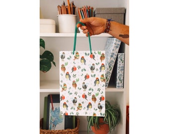 Original paper gift bag with winter birds | Cute reusable gift bag | original aquarelle illustration | 23 x 33 x 8 cm