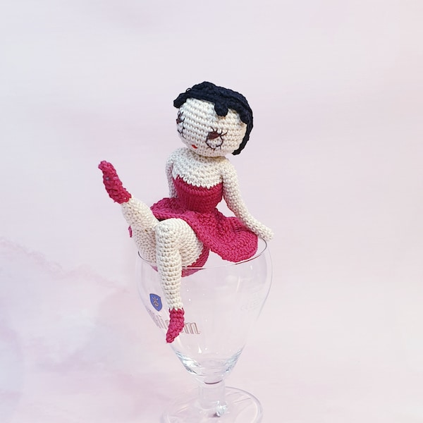 BB Doll Betty amigurumi crochet pattern