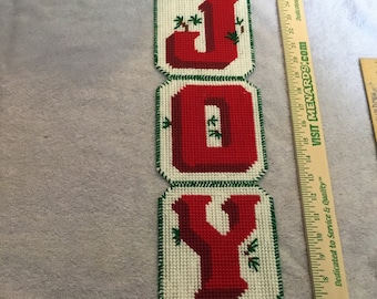 Joy to the World ~ plastic canvas book ~ Centerpiece