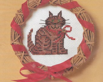 Hipster Grille Point De Croix Pdf Instant Download Chat Pdf Instantan U00e9 Cross Stitch Pattern Cat Hipster Craft Supplies Tools Kits How To Stokfella Com