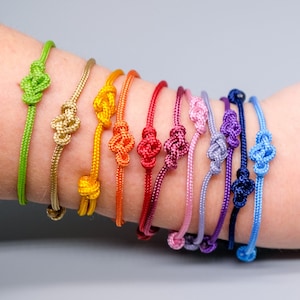 Adjustable paracord bracelet - solid color of your choice