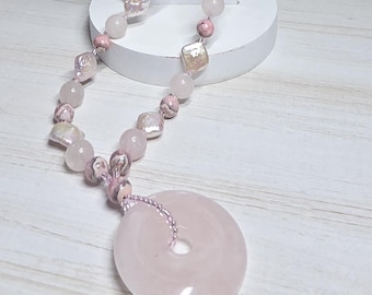 Colgante circular de cuarzo rosa, rodocrosita con colgante, colgante de perla y cuarzo rosa