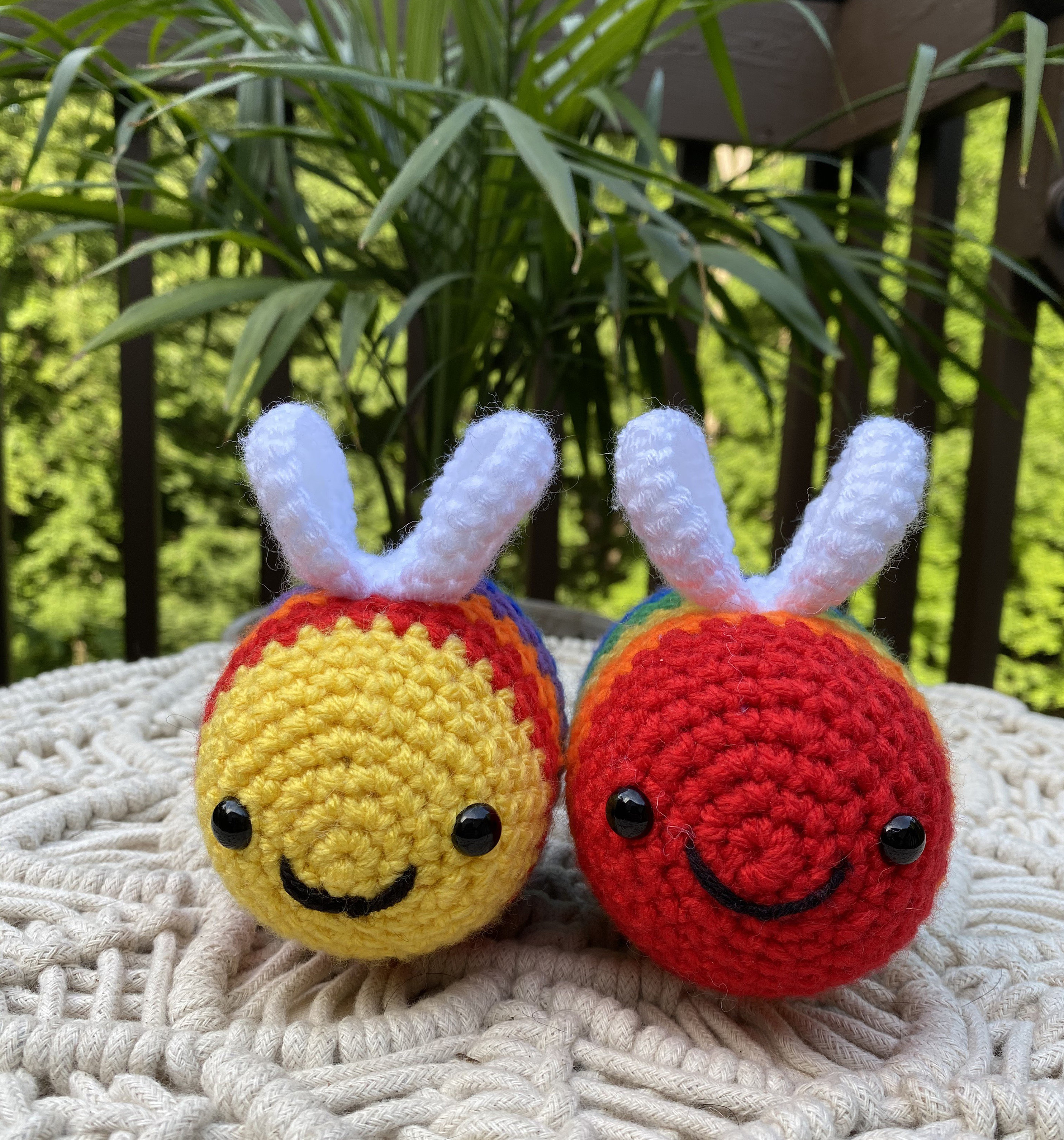 Crochet Rainbow Bee LGBTQ Pride Flag Crochet Pride Bee - Etsy UK