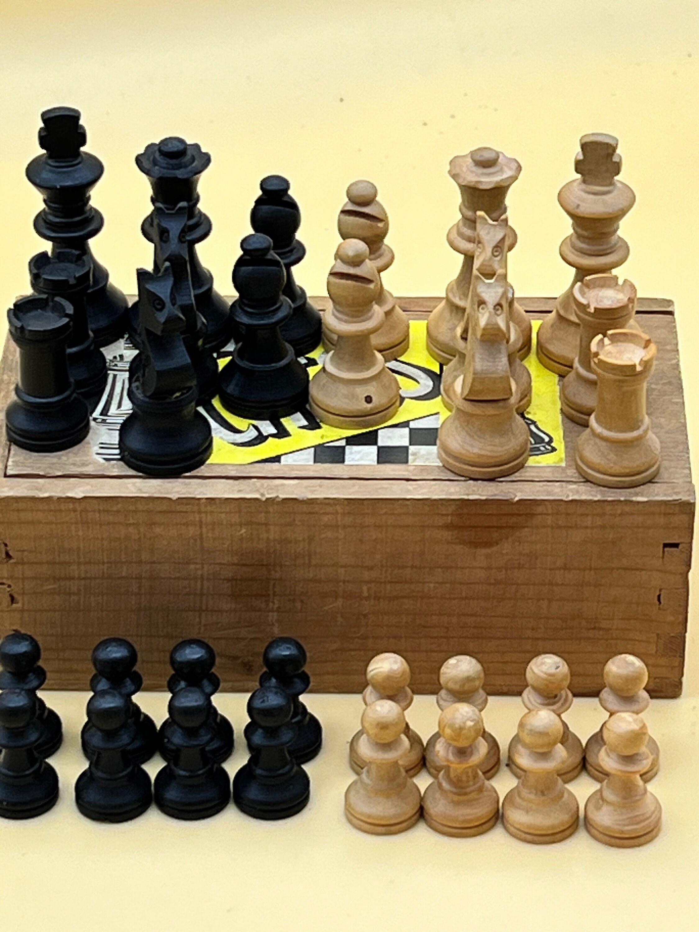 Early 20th Century Chess Board Made By Jacks Of London With Chess Set, 941200