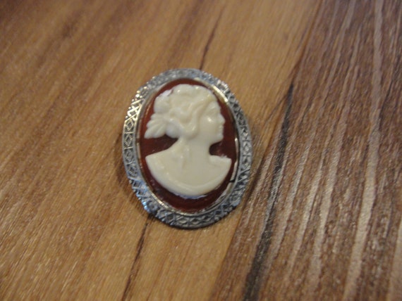 Estate Jewelry - Cameo Brooch / Pin - "STERLING" … - image 1