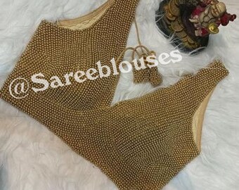 Sabyasachi Scollo a V Heavy Readymade Stone Work Saree Designer Top Crop Camicetta Pearl Beaded Work Sari Party Abiti da sposa