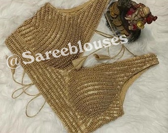 Sabyasachi Scollo a V Heavy Readymade Stone Work Saree Designer Top Crop Camicetta Pearl Beaded Work Sari Party Abiti da sposa