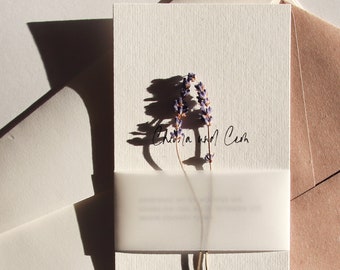 Simple wedding invitation with a band made of transparent paper and dried lavender in DIN long / elegant - love letters