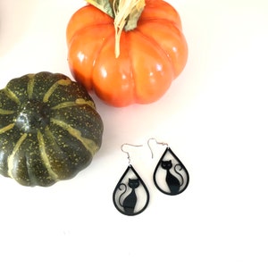 Black Cats laser cut black acrylic earrings / halloween earrings / halloween jewelry / spooky accessories/ cat earrings