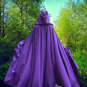 Amethyst Color FULL Circle~ Hooded Cloak~ Renaissance Fair~ Cosplay~ Ceremony ~ Large Pockets~ LARP~ Halloween Cloaks~ Purple Cloak