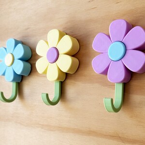 Pastel Daisy Flower Wall Hooks