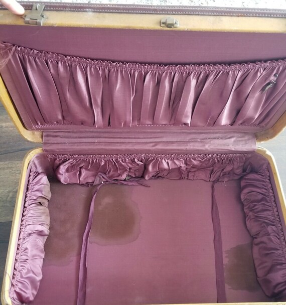 Vintage Suitcase Luggage Queen Mary Italy Lufthansa L… Gem