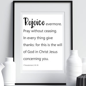 I Tessalonicenses 5:16 Versículo bíblico em preto e branco para impressão. Download digital. Alegre-se sempre. Ore sempre. Decoração cristã para impressão.
