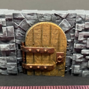 3D Printed Dungeon Door with functional door, Dnd, TTRPG, Game accessories, scatter terrain, dungeon door, dungeon crawls