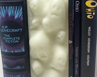 Ghost Book Nook, Book Nook, Haunted Book Nook, Spooky, Haunted, Halloween, Glow in the Dark, Glow in the Dark Book Nook