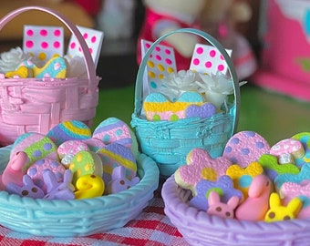 Miniature Easter Basket for Dollhouse Candy Cookies Goodies Easter Bunny Decor Accessories
