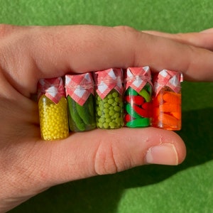Miniature Vegetable Veggie Preserves with Carrots Peas Corn Farmer&#39;s Market Food Dollhouse Dolls