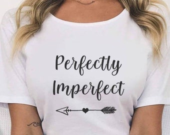 SVG perfectamente imperfecto: Cita de mamá cristiana, silueta de Cricut (descarga digital)